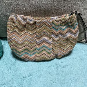 Super cute clutch/wristlet